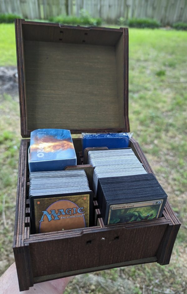 Large Magic the Gathering Box w/ Magnetic Clasp - Image 5